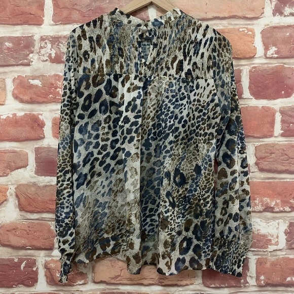 Mystree Top Shirt Women's Large Multicolor Animal Print Smocked Popover - Picture 4 of 8